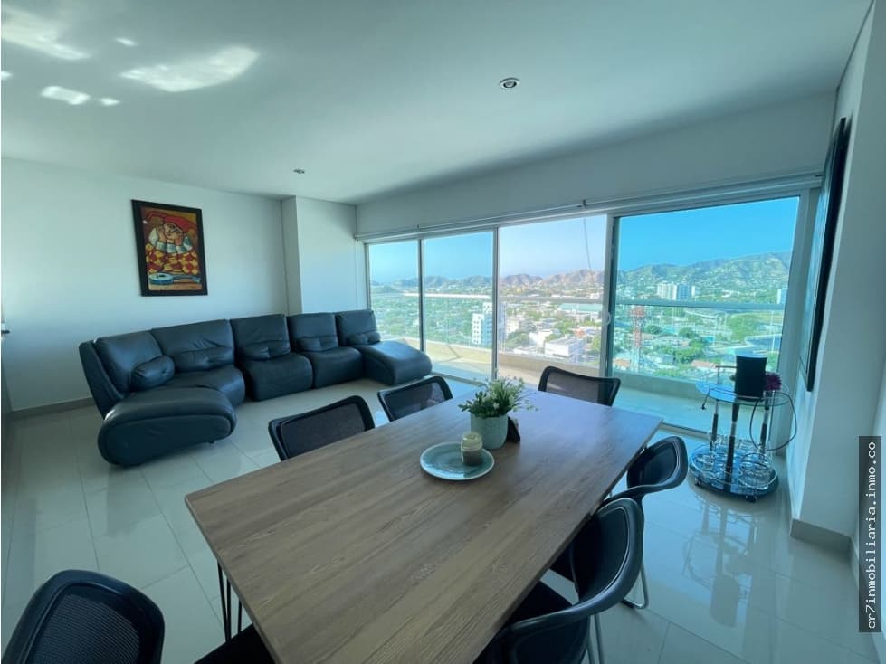¡Exclusividad y vista 360° en 1924 Central! Apartamento en Venta — foto 2