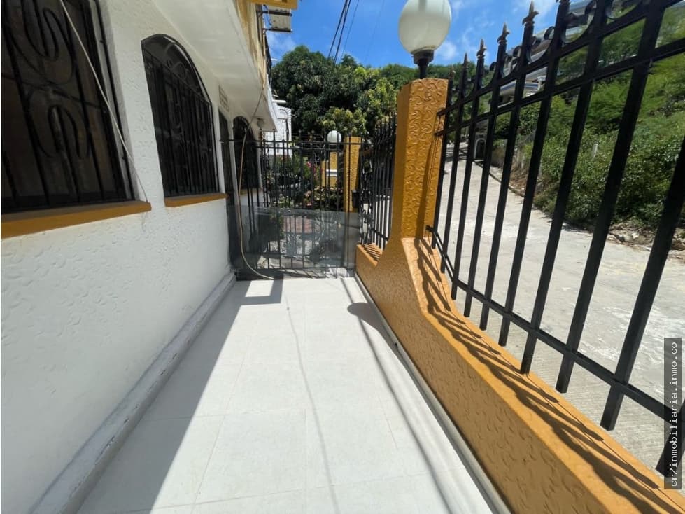 SE VENDE CASA DE 3 NIVELES EN EL RODADERO — foto 2